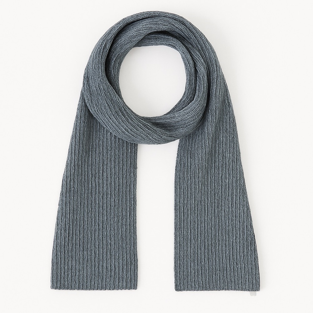 NWT Old Navy Winter Scarf Gray Metallic Fuzzy Knit Cozy travel Wrap One Size